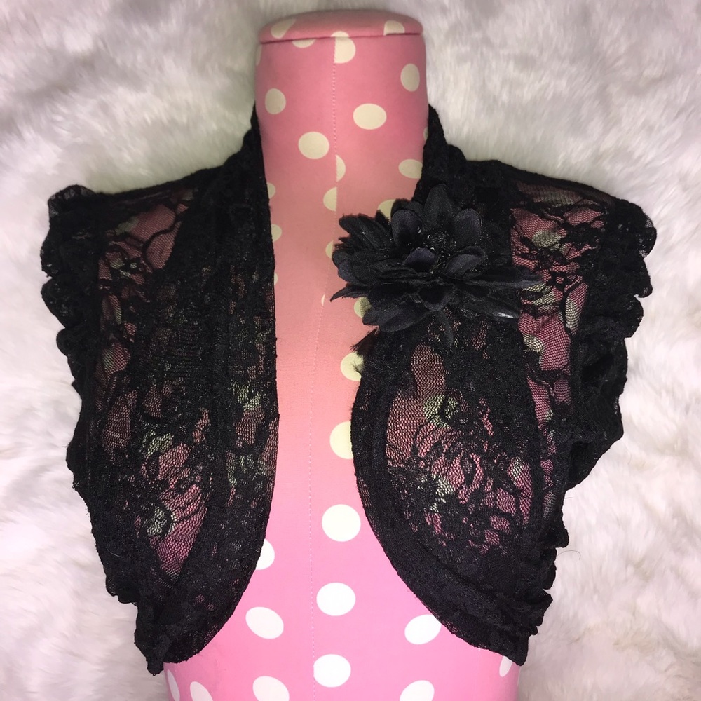 🛍EUC⚡️Black lace shrug